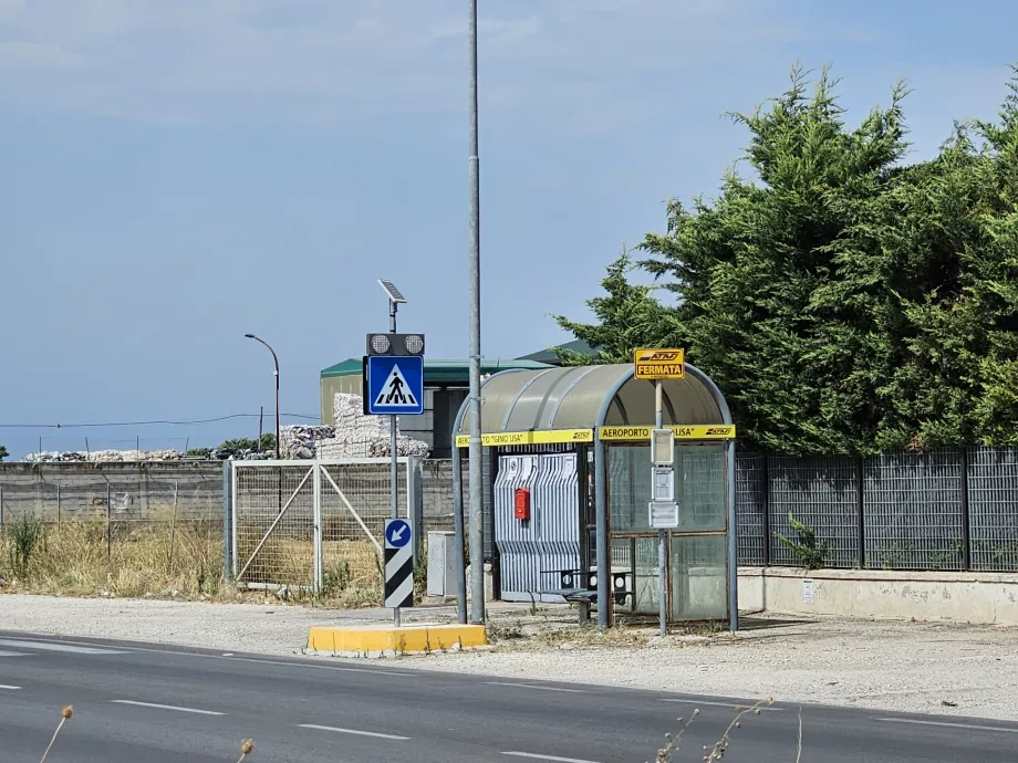 Στάση προς το κέντρο για τις γραμμές 19 και F6