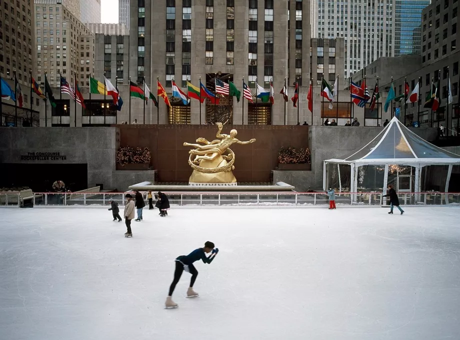 Παγοδρόμιο στο Rockefeller Center