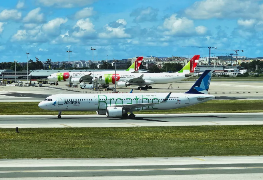 Azores Airlines, Airbus A321 στη Λισαβόνα με το σήμα "Breathe"