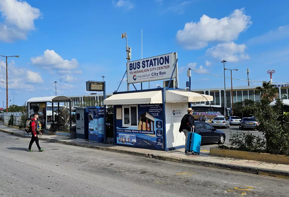 Στάση λεωφορείου προς το κέντρο, αεροδρόμιο Ηρακλείου