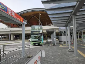 Στάση λεωφορείου κατεύθυνση MTR Tung Chung