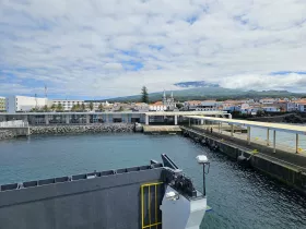 Λιμάνι Madalena, άφιξη από το νησί Faial