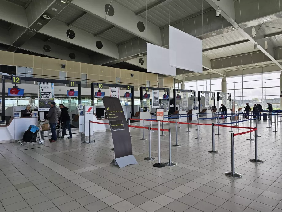 Αίθουσα check-in του αεροδρομίου Rennes