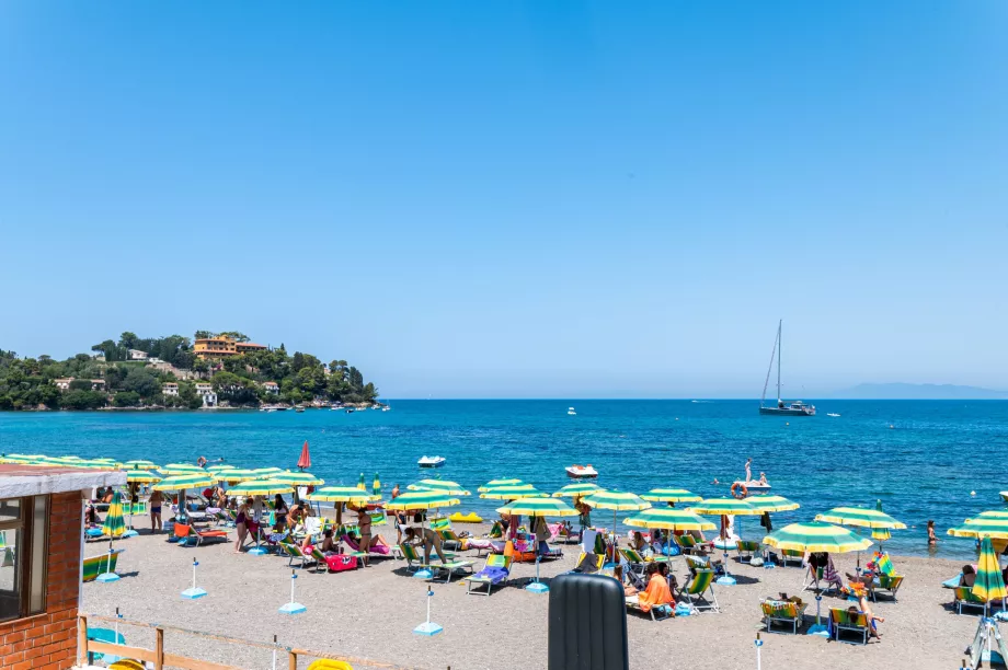 Porto Santo Stefano, παραλία