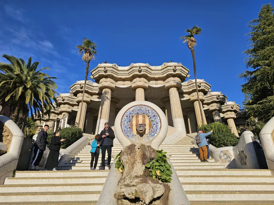 Πάρκο Güell, σαλαμάνδρα στη σκάλα