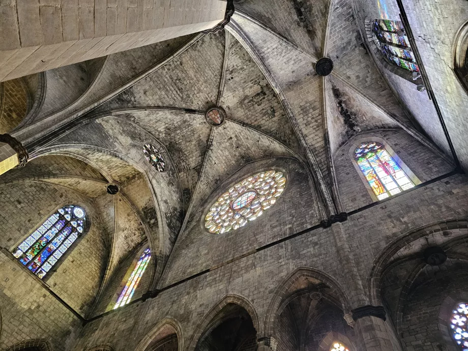 Santa Maria del Mar, εσωτερικό