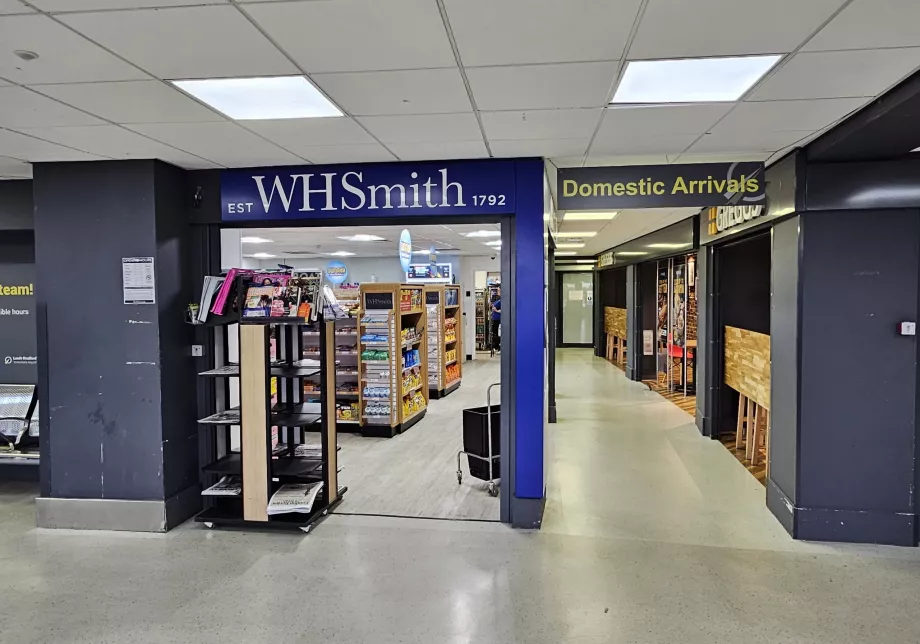 WHSmith, δημόσιο μέρος