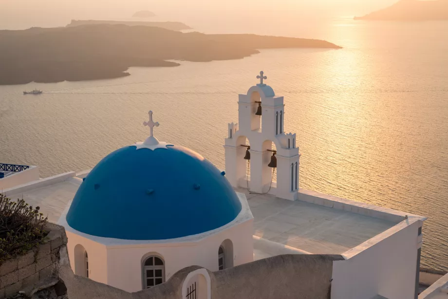 Φηρά Τρεις καμπάνες