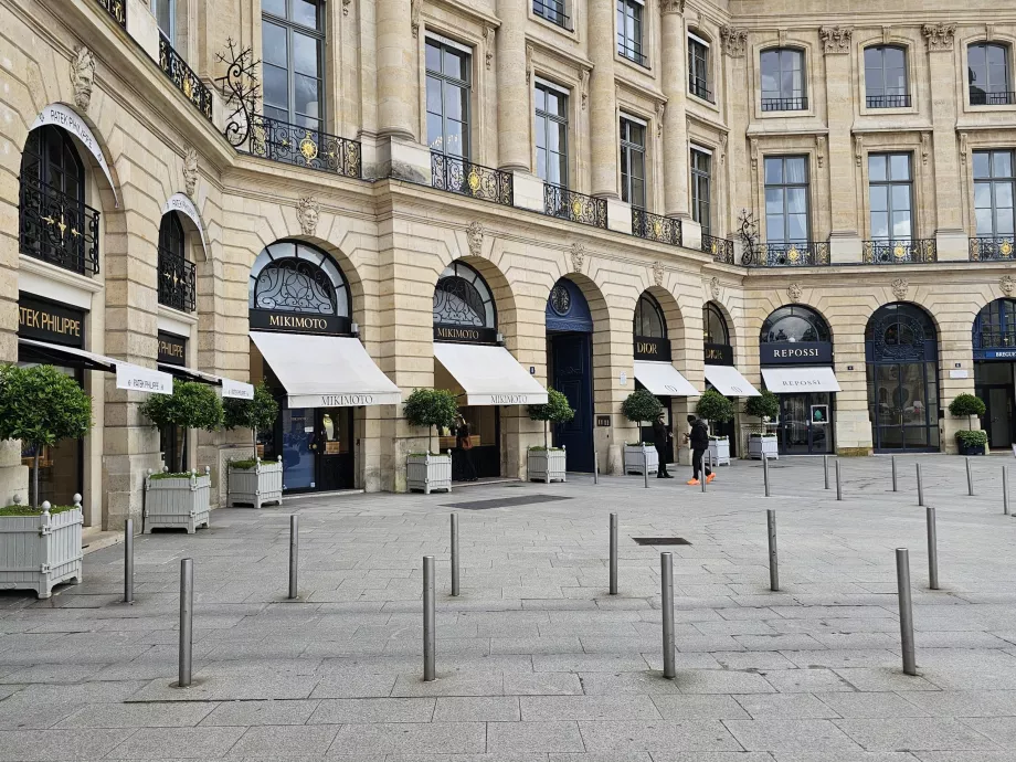 Πολυτελή καταστήματα στην Place-Vendôme