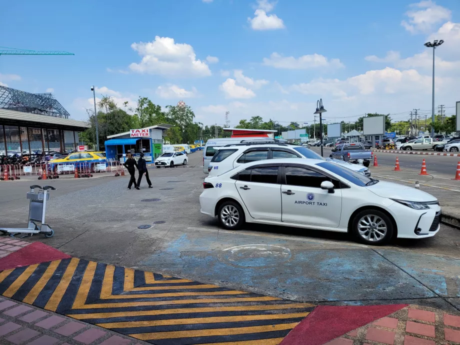 Ταξί προς το αεροδρόμιο Chiang Mai