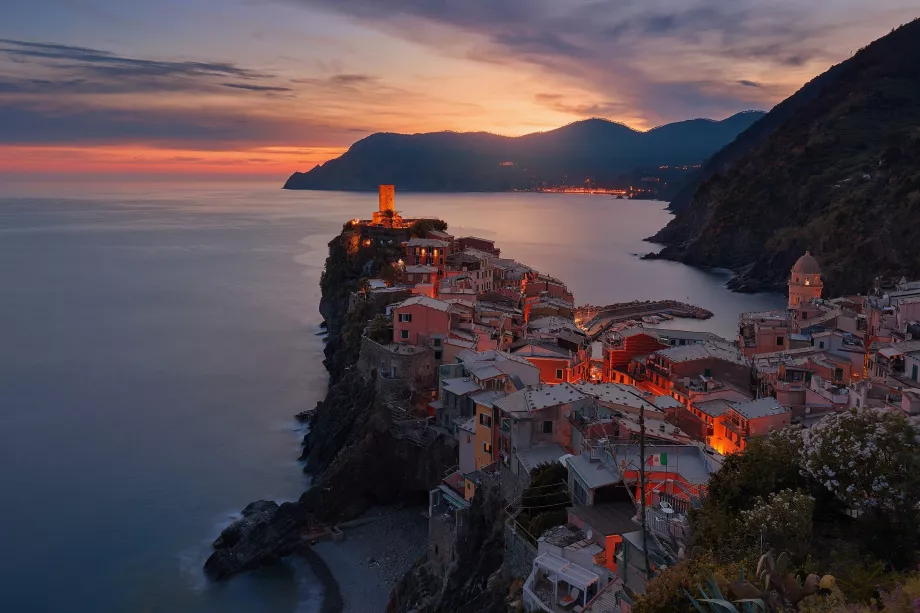 Νύχτα Vernazza από το παρατηρητήριο