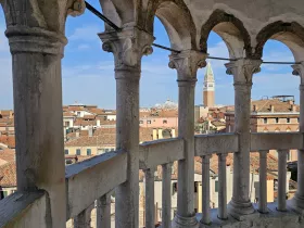 Θέα από το Palazzo Contarini del Bovolo