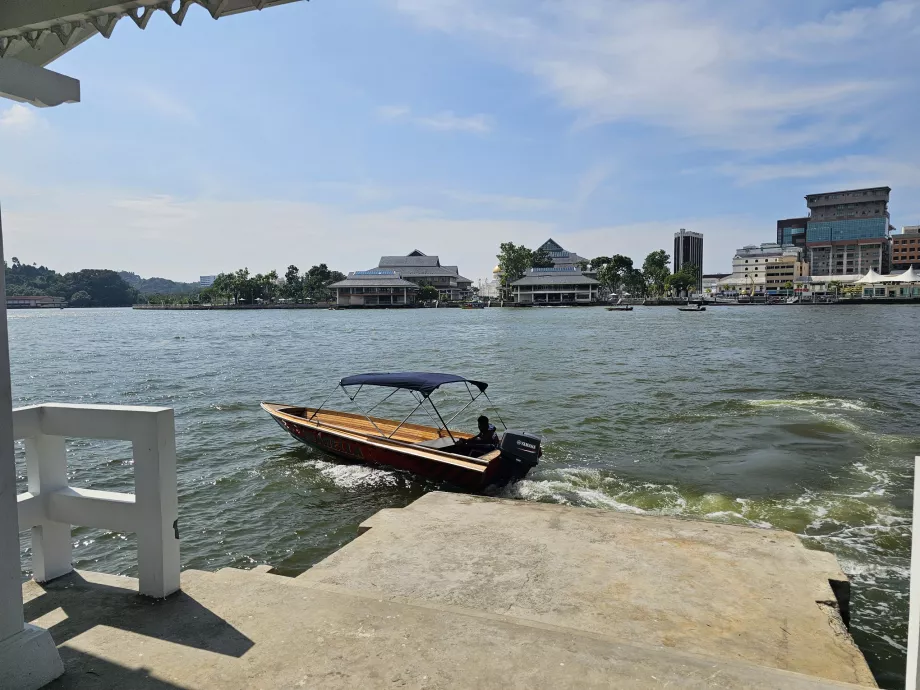 Μεταφορά στο Kampong Ayer