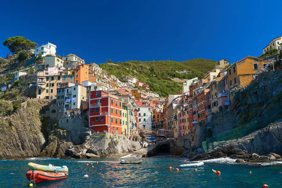 Riomaggiore από τη θάλασσα