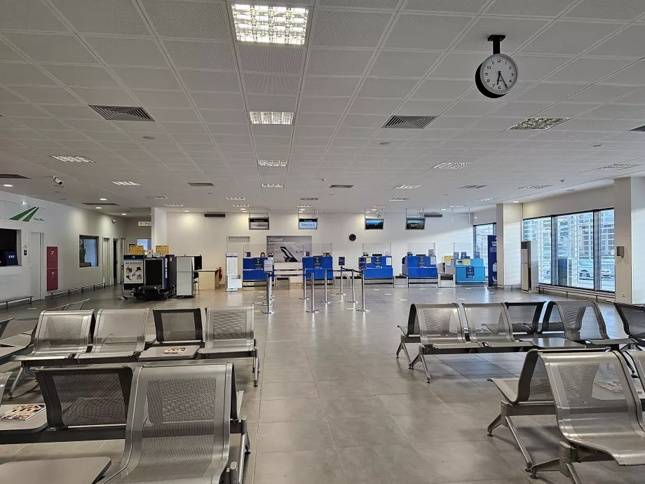 Γραφεία check-in, αεροδρόμιο IOA