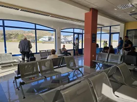 Ζώνη διέλευσης και ενιαία πύλη, Αεροδρόμιο Λέρου