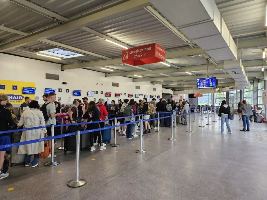 Αίθουσα check-in, Αεροσταθμός 1