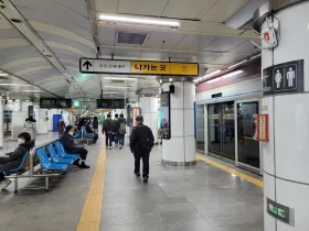Αποβάθρα μετρό, Σεούλ