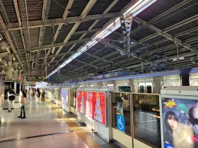 Πλατφόρμα στο σταθμό του μετρό της Σεούλ, Σεούλ