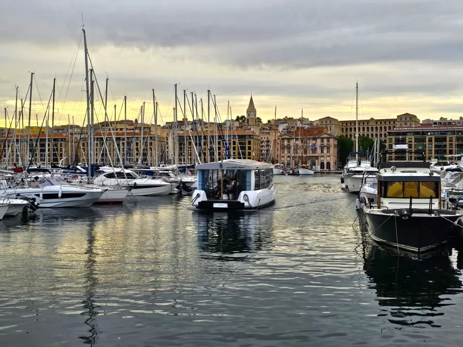 Πλοίο στο Vieux Port