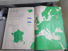 Χάρτης προορισμών στο περιοδικό πτήσης