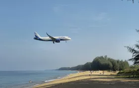 Παραλία Mai Khao