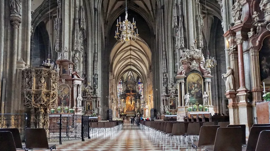 Stephansdom Εσωτερικό