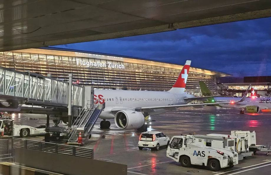 Αεροδρόμιο ZRH