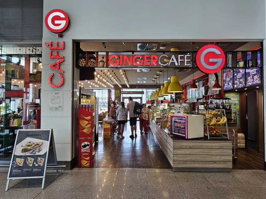 Ginger Café, δημόσιο μέρος