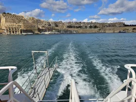 Θέα από το πλοίο Valletta Ferry - Tri-City