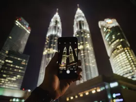 Λεπτομέρεια του πύργου Petronas